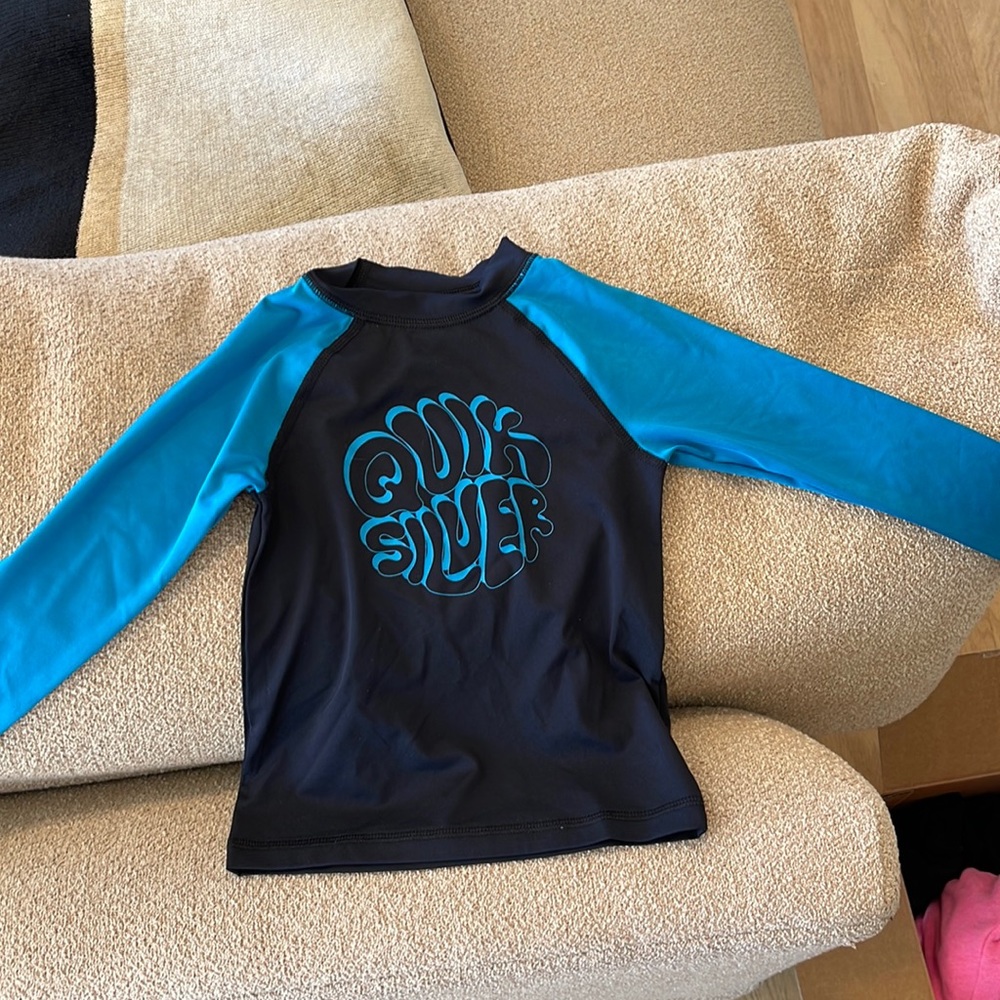 Quicksilver boys Size 4 rash guard   (swim suit and rash guard sold separately )